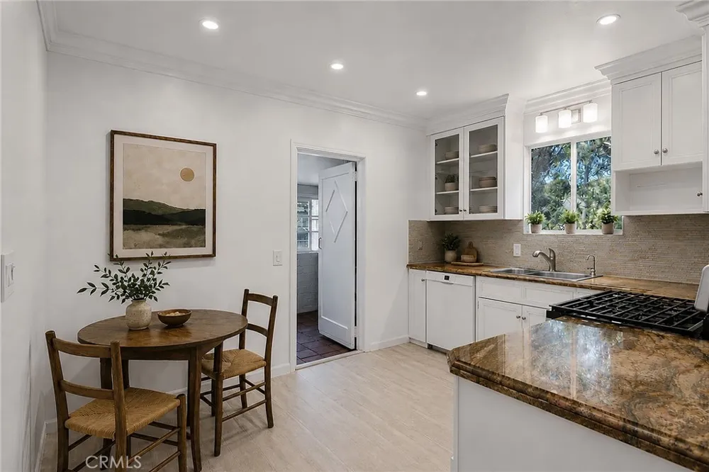 21857 Koontz Way Topanga, CA 90290