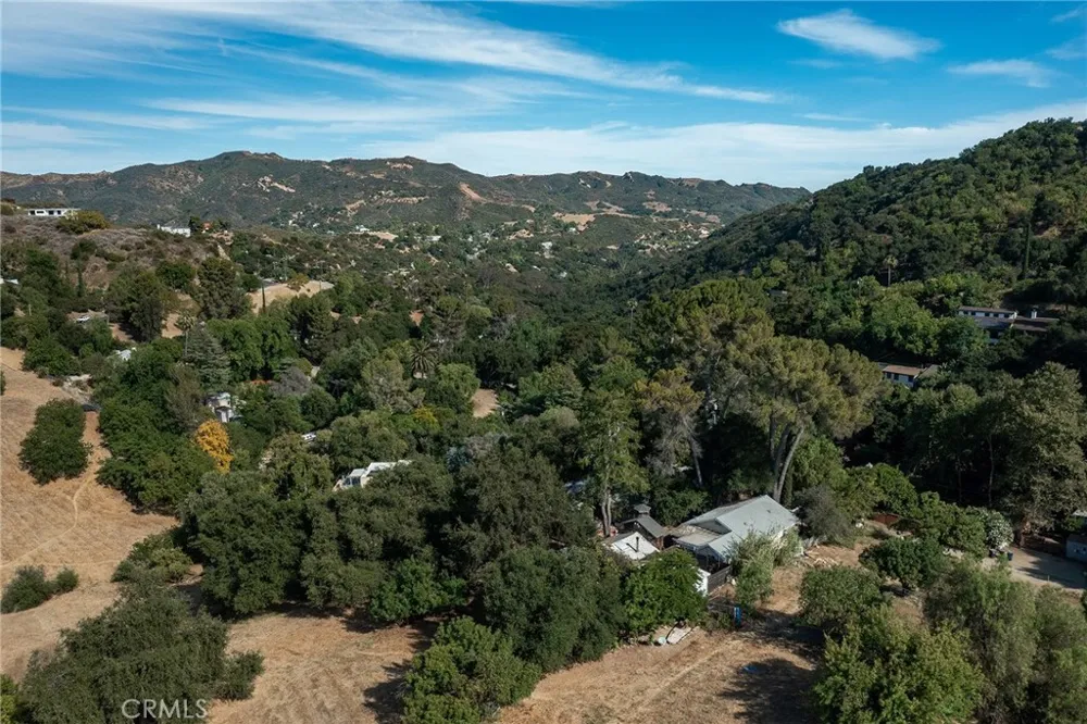 21857 Koontz Way Topanga, CA 90290