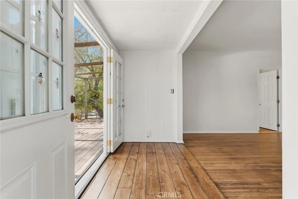 21857 Koontz Way Topanga, CA 90290