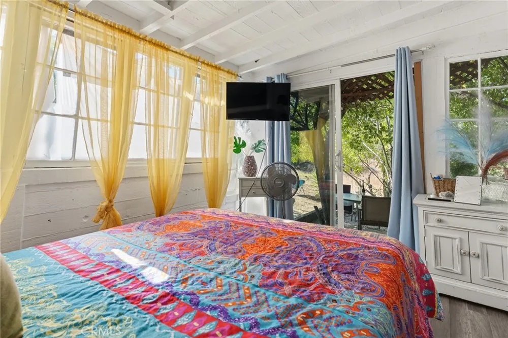 21857 Koontz Way Topanga, CA 90290