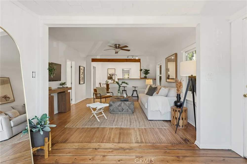 21857 Koontz Way Topanga, CA 90290