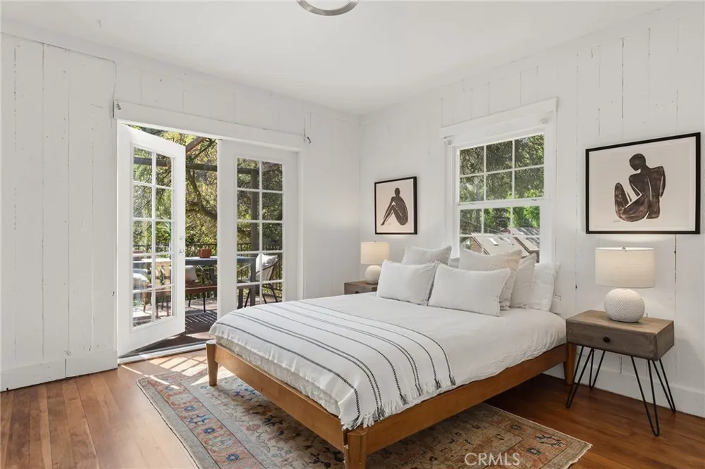 21857 Koontz Way Topanga, CA 90290
