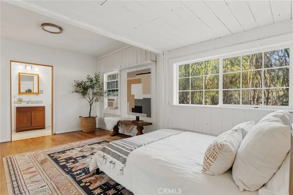 21857 Koontz Way Topanga, CA 90290