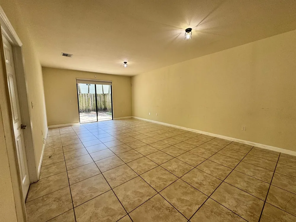 9136 SW 227th Terrace #9136 Cutler Bay, FL 33190