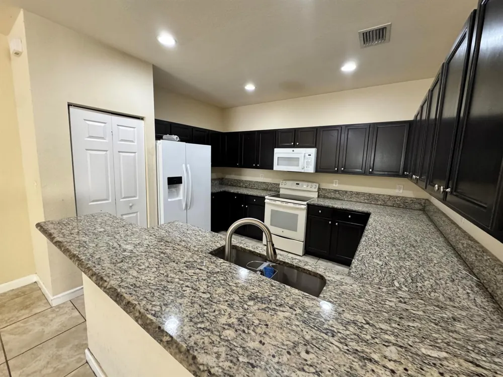 9136 SW 227th Terrace #9136 Cutler Bay, FL 33190
