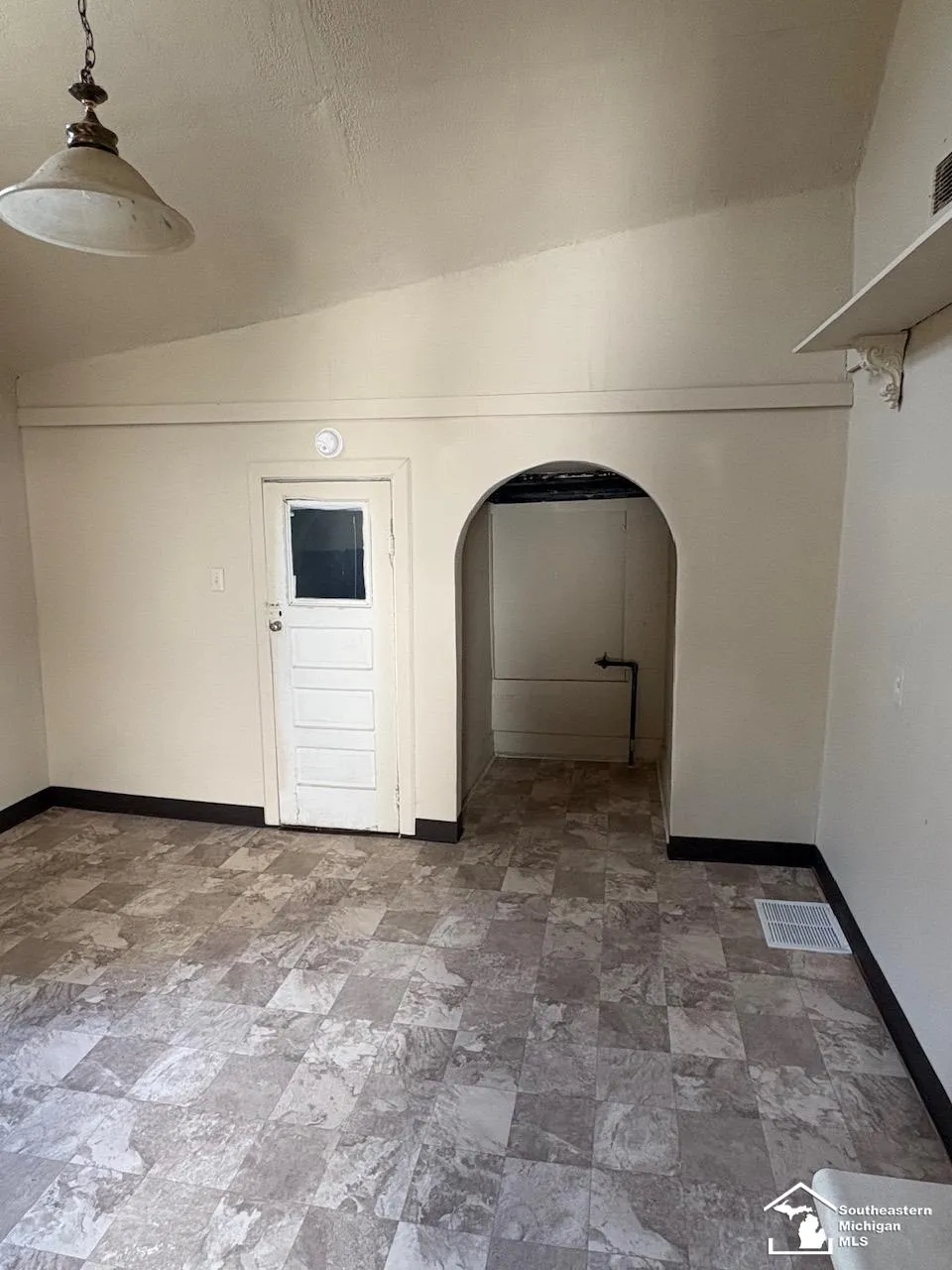 1017 humphrey Street Monroe City, MI 48161