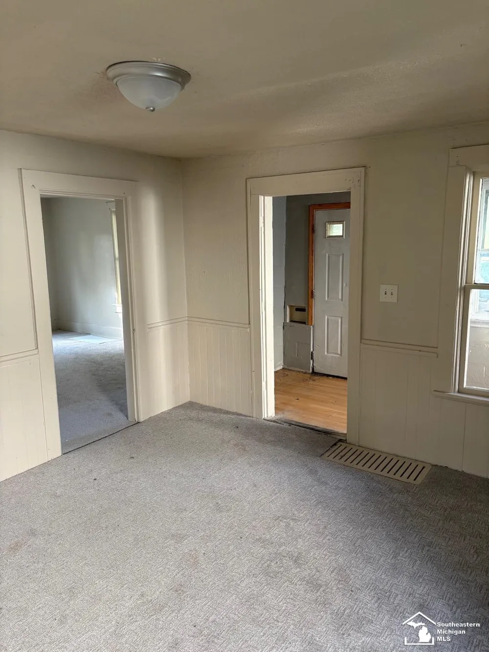 1017 humphrey Street Monroe City, MI 48161