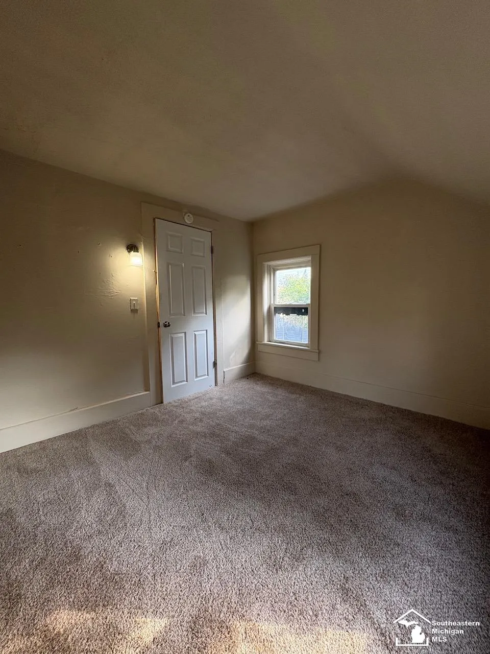 1017 humphrey Street Monroe City, MI 48161