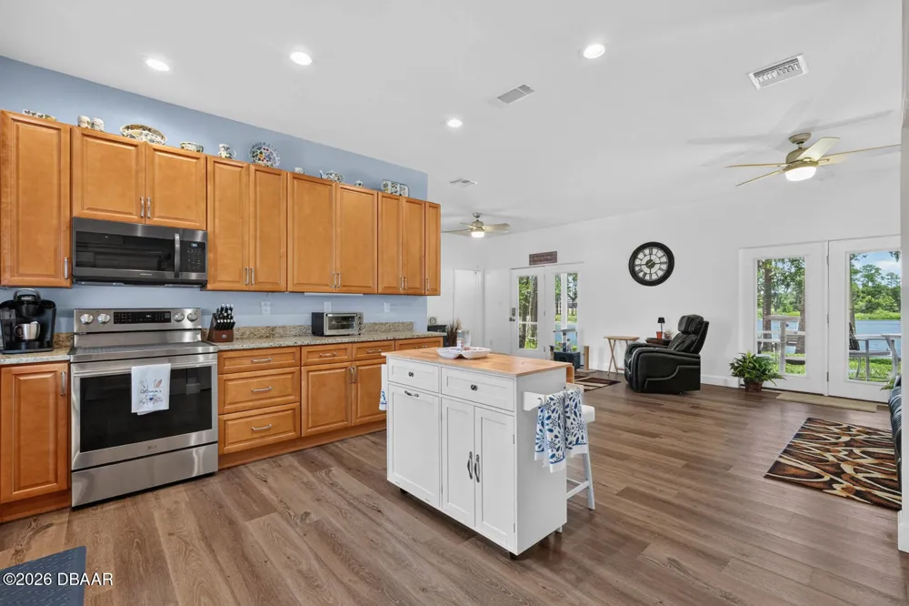 350 FOX HOLLOW FARMS RD Pierson, FL 32180