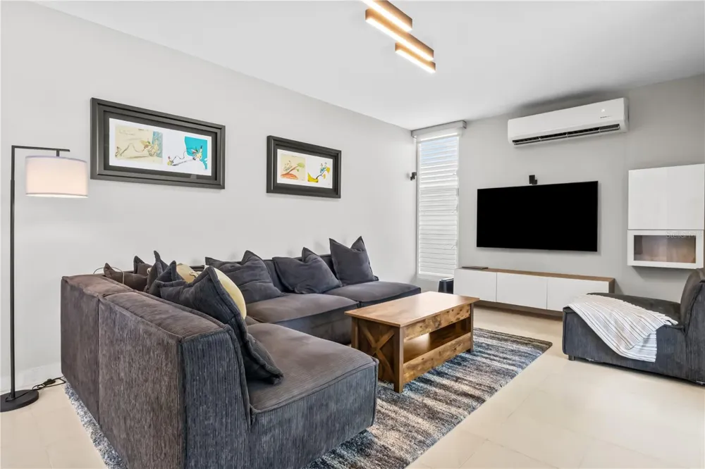 236 REY FERNANDO Guaynabo, PR 00969