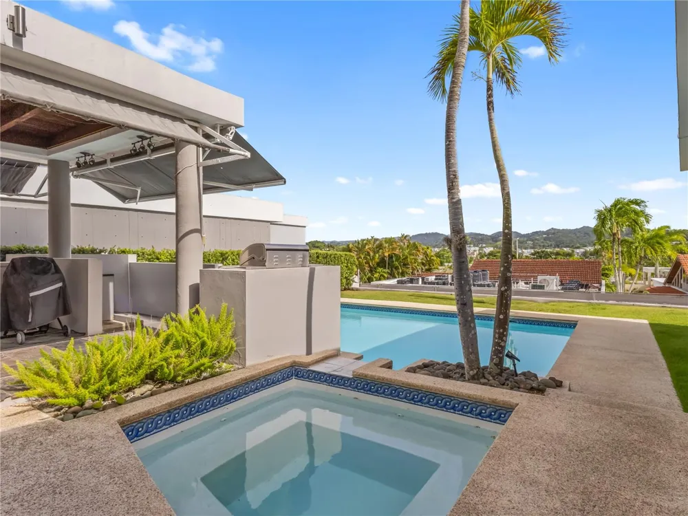 236 REY FERNANDO Guaynabo, PR 00969