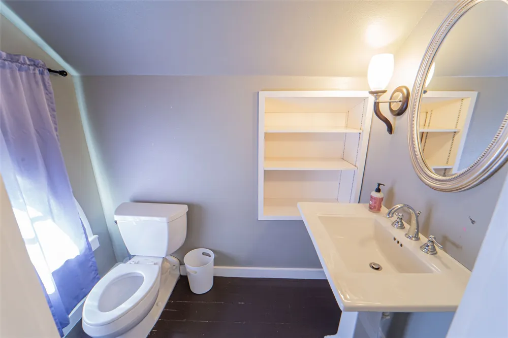 1002 E Lindsey Street Breckenridge, TX 76424