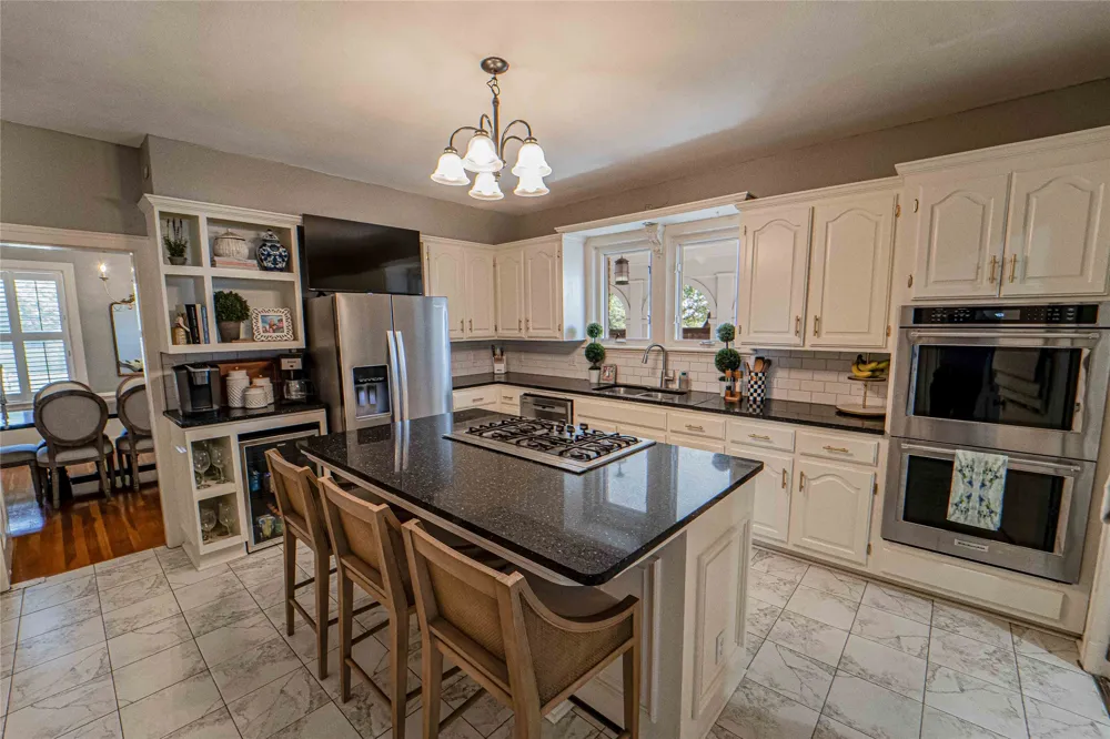 1002 E Lindsey Street Breckenridge, TX 76424