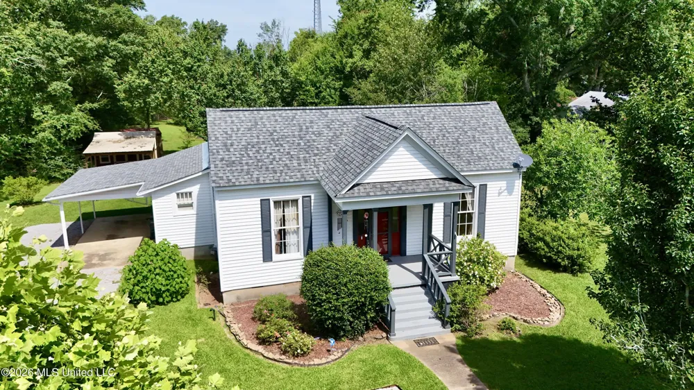 412 S Jackson Street Crystal Springs, MS 39059