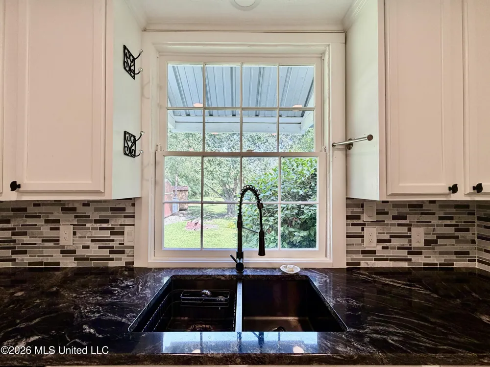 412 S Jackson Street Crystal Springs, MS 39059