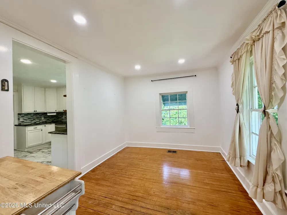 412 S Jackson Street Crystal Springs, MS 39059
