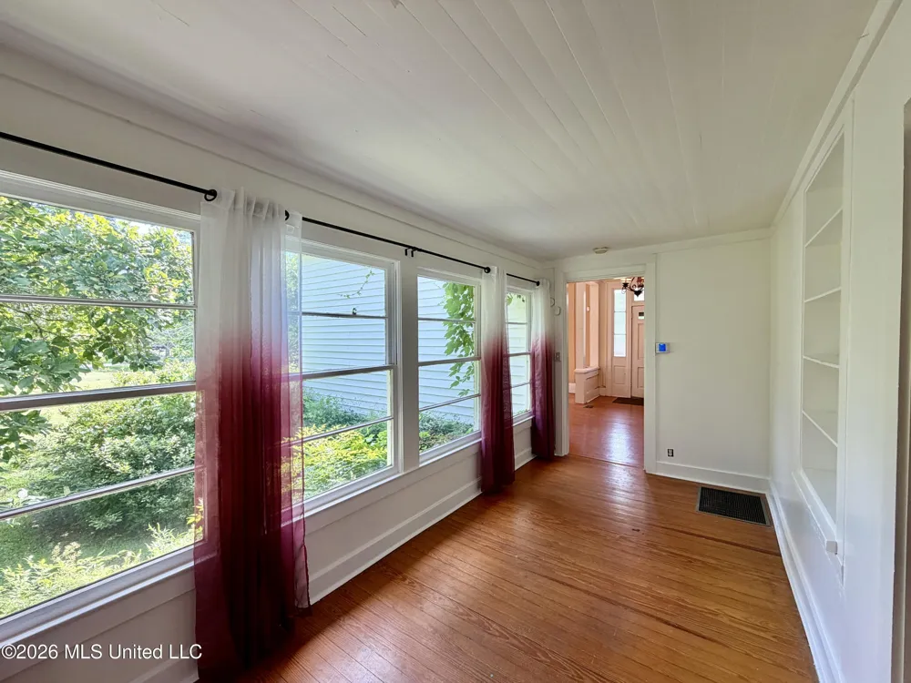 412 S Jackson Street Crystal Springs, MS 39059