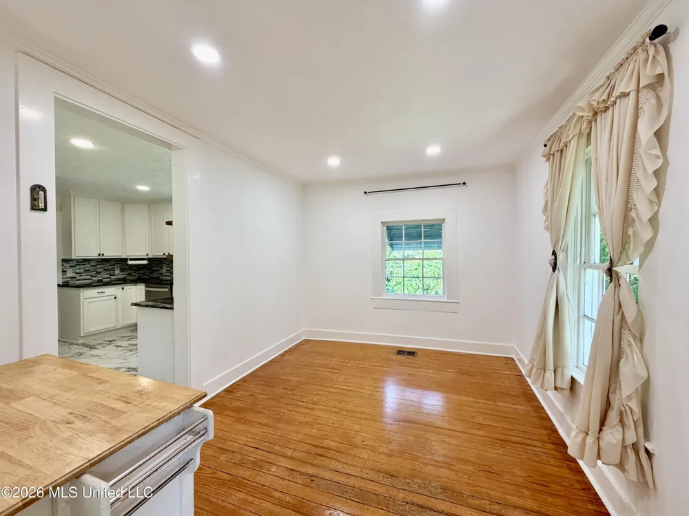 412 S Jackson Street Crystal Springs, MS 39059
