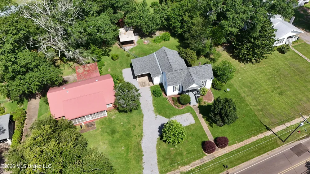 412 S Jackson Street Crystal Springs, MS 39059