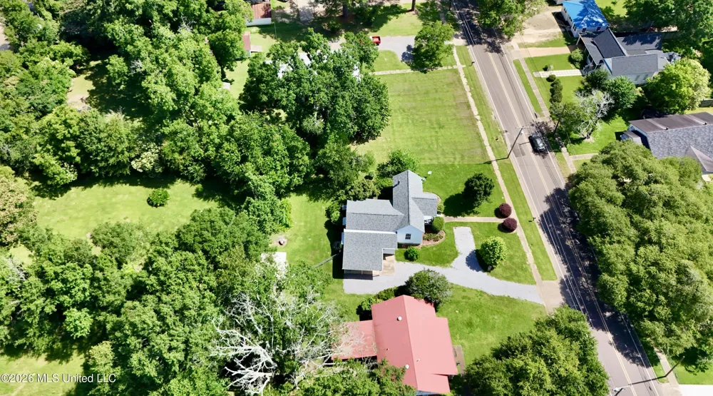 412 S Jackson Street Crystal Springs, MS 39059