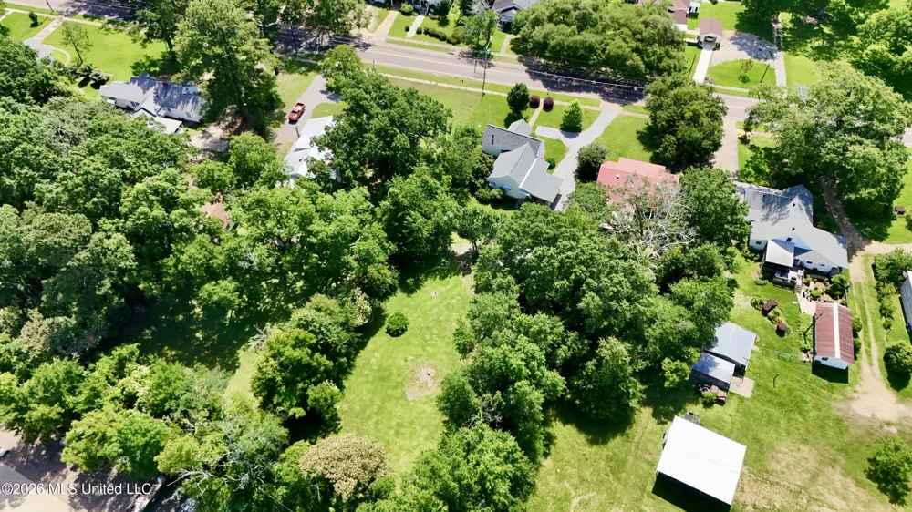 412 S Jackson Street Crystal Springs, MS 39059