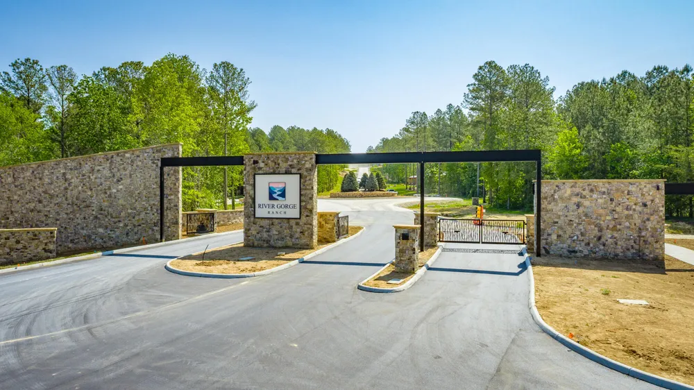 1163 Split Rail Way Guild, TN 37340