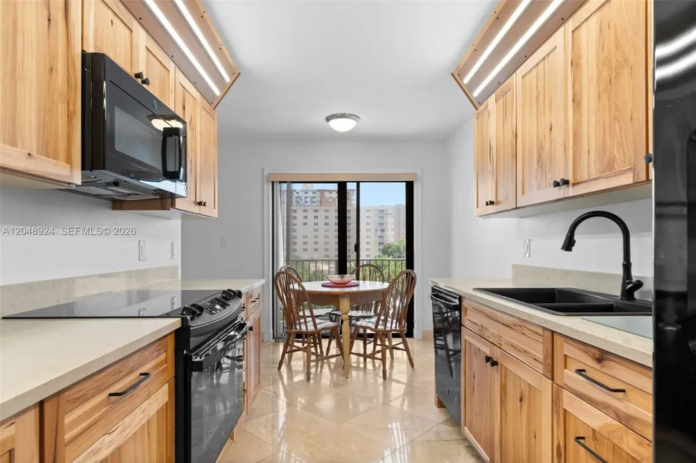 1201 S Ocean Dr #410S Hollywood, FL 33019