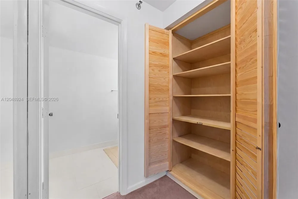 1201 S Ocean Dr #410S Hollywood, FL 33019