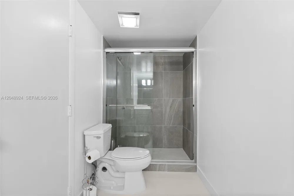 1201 S Ocean Dr #410S Hollywood, FL 33019