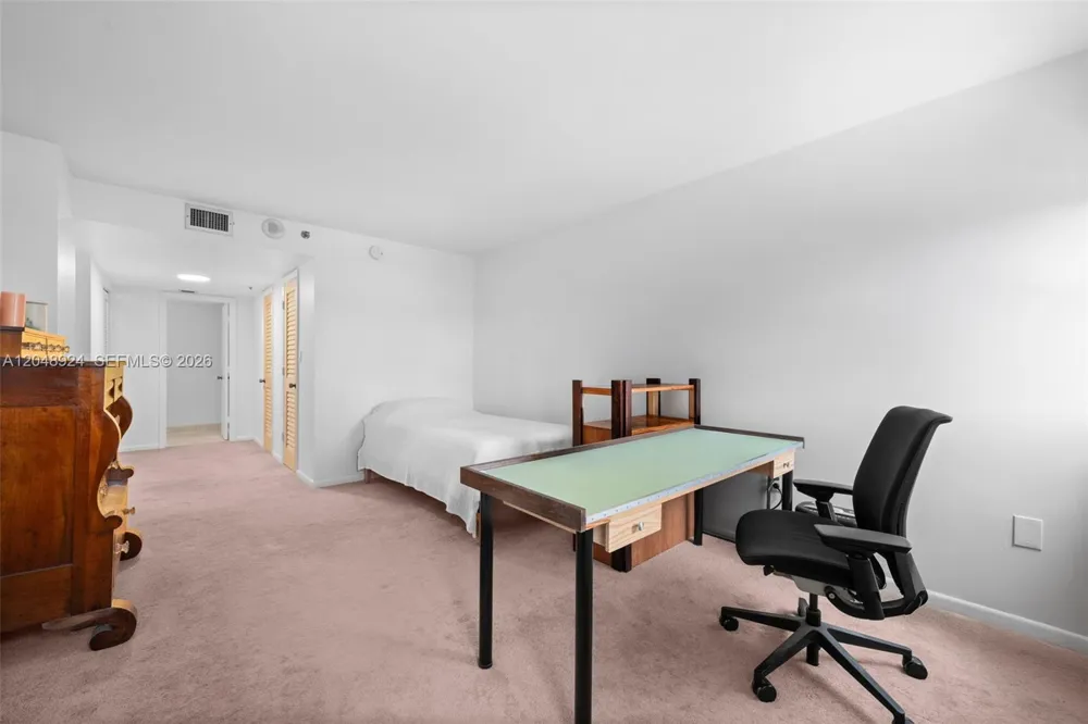 1201 S Ocean Dr #410S Hollywood, FL 33019