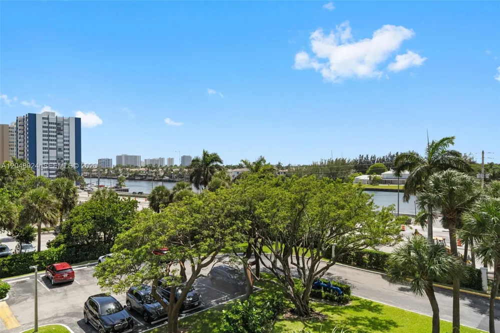 1201 S Ocean Dr #410S Hollywood, FL 33019