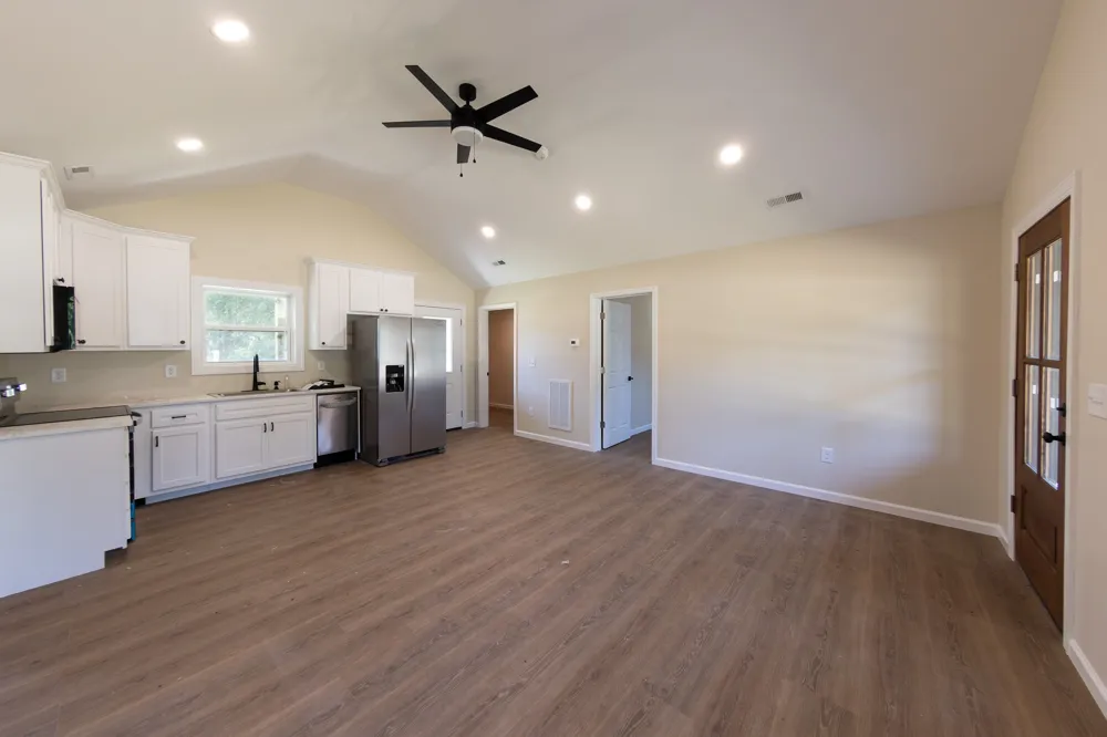 249 N Walnut St Hohenwald, TN 38462
