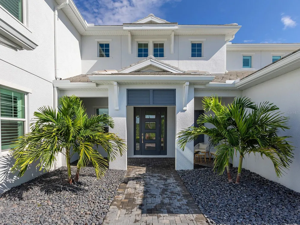 17974 PALMISTE DRIVE Lakewood Ranch, FL 34202