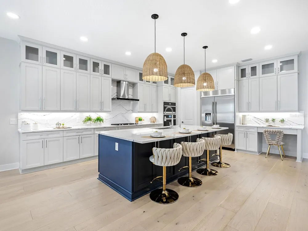17974 PALMISTE DRIVE Lakewood Ranch, FL 34202