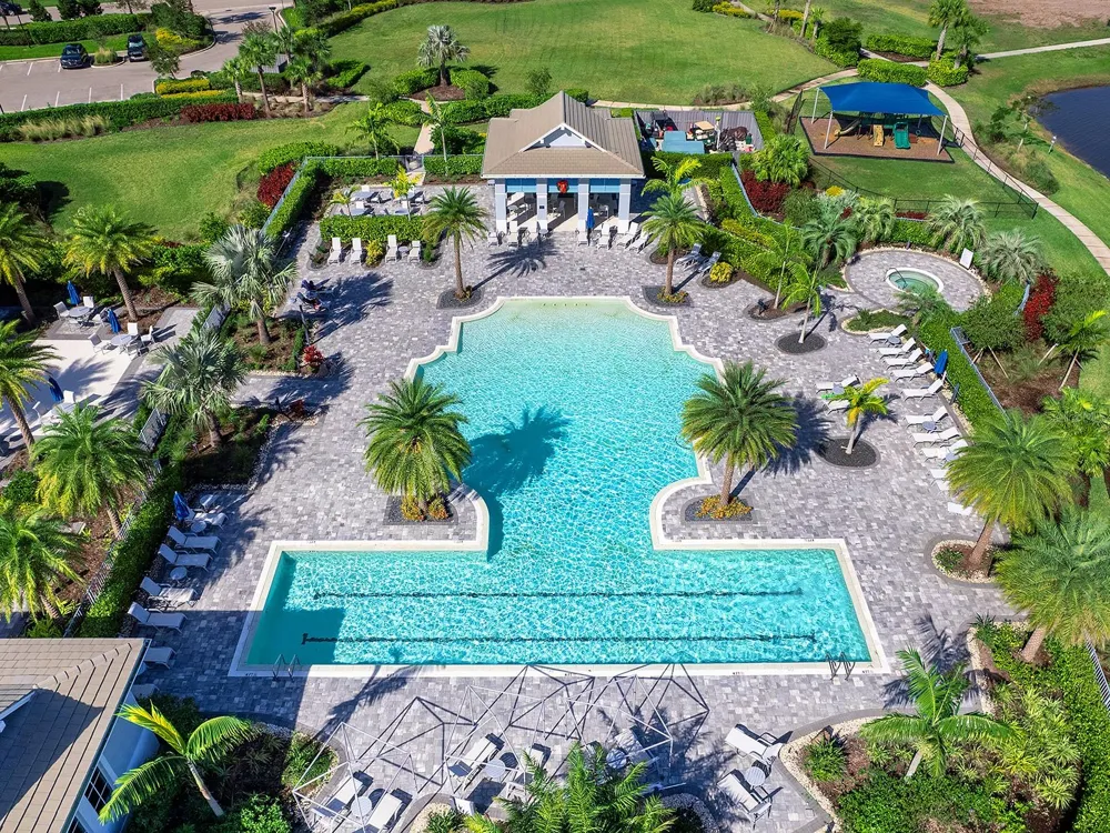 17974 PALMISTE DRIVE Lakewood Ranch, FL 34202