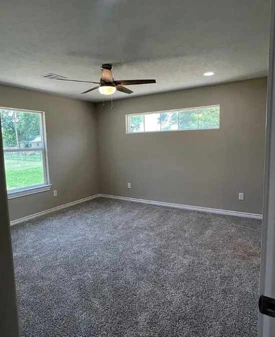 709 W Evans Street Hearne, TX 77859