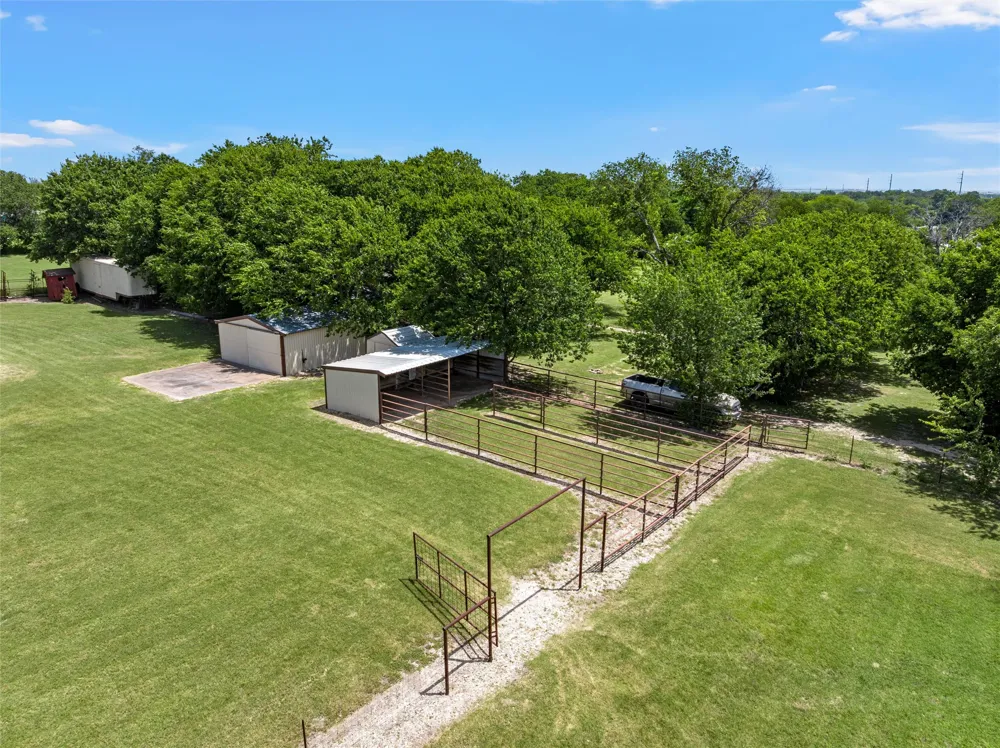 204 Christopher Drive Bruceville Eddy, TX 76524