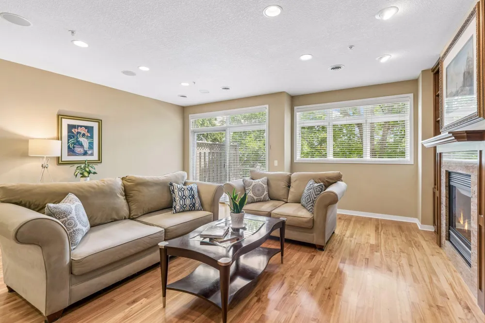 519 Willoughby Way W Minnetonka, MN 55305
