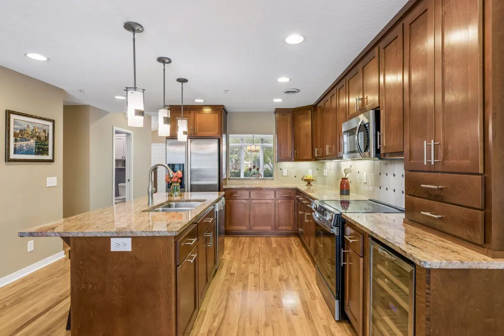 519 Willoughby Way W Minnetonka, MN 55305