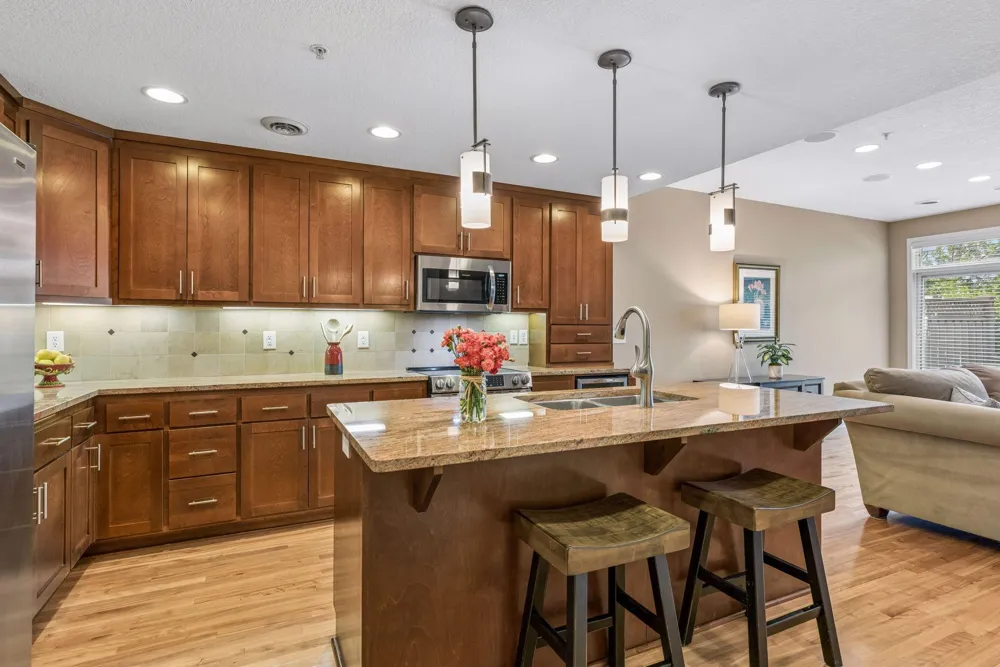 519 Willoughby Way W Minnetonka, MN 55305