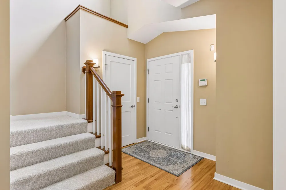 519 Willoughby Way W Minnetonka, MN 55305