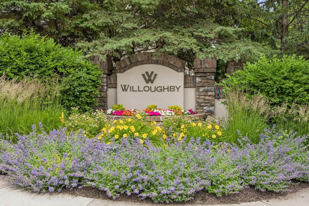 519 Willoughby Way W Minnetonka, MN 55305