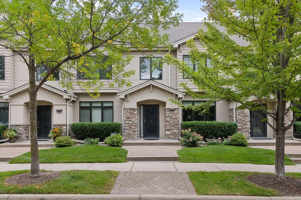 519 Willoughby Way W Minnetonka, MN 55305