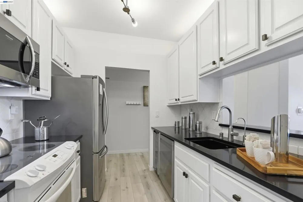 39821 Cedar Blvd #315 Newark, CA 94560