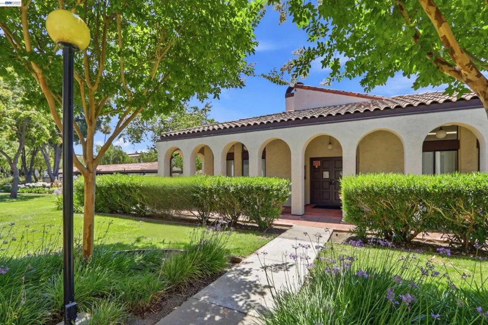 39821 Cedar Blvd #315 Newark, CA 94560