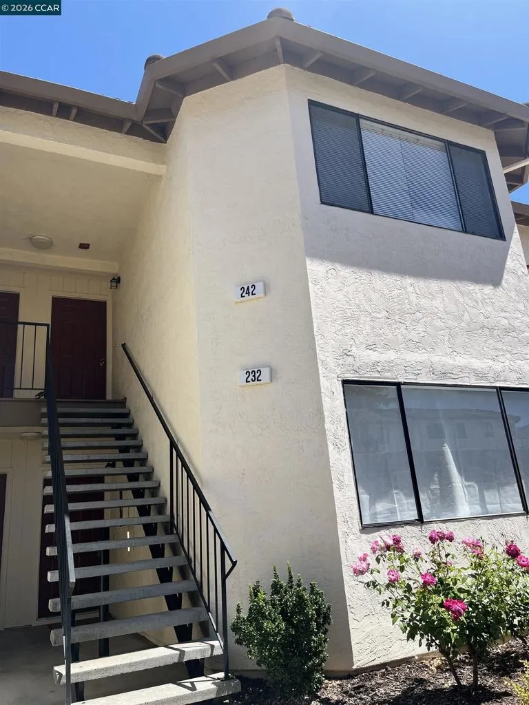 5065 Valley Crest Dr #242 Concord, CA 94521