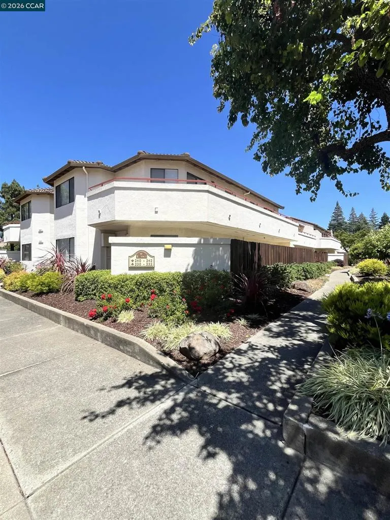 5065 Valley Crest Dr #242 Concord, CA 94521