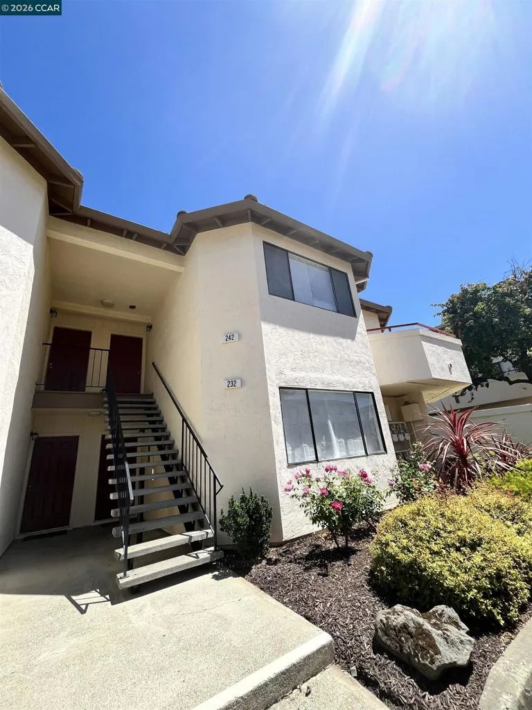 5065 Valley Crest Dr #242 Concord, CA 94521
