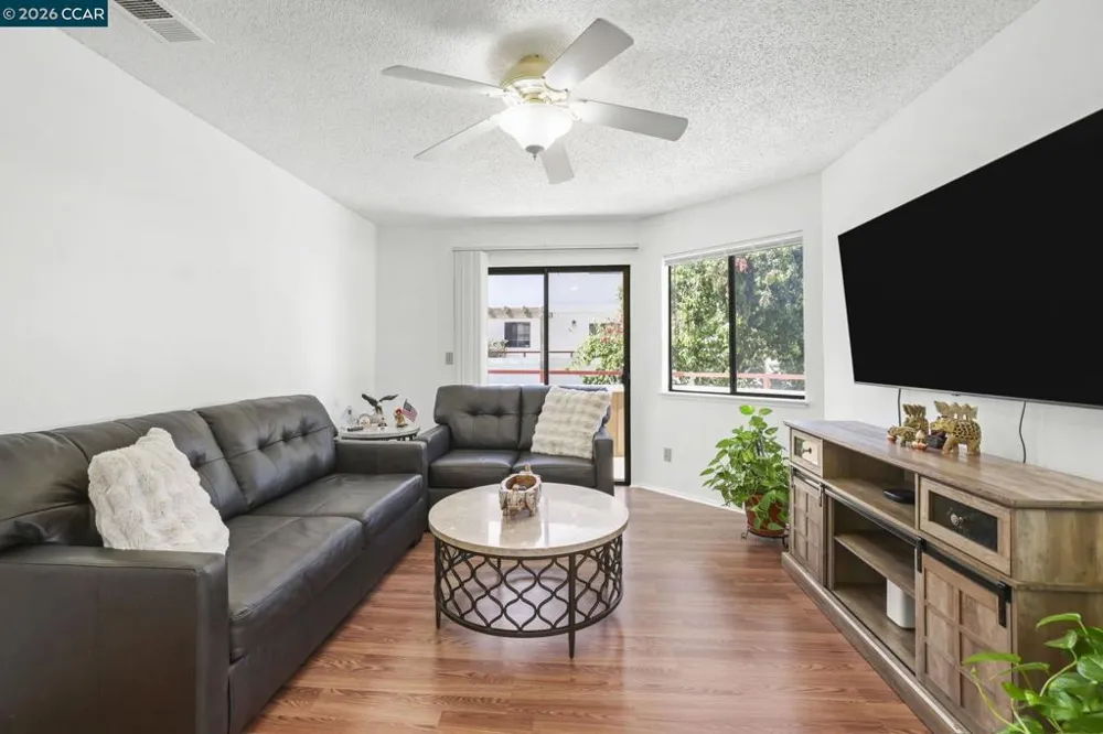 5065 Valley Crest Dr #242 Concord, CA 94521