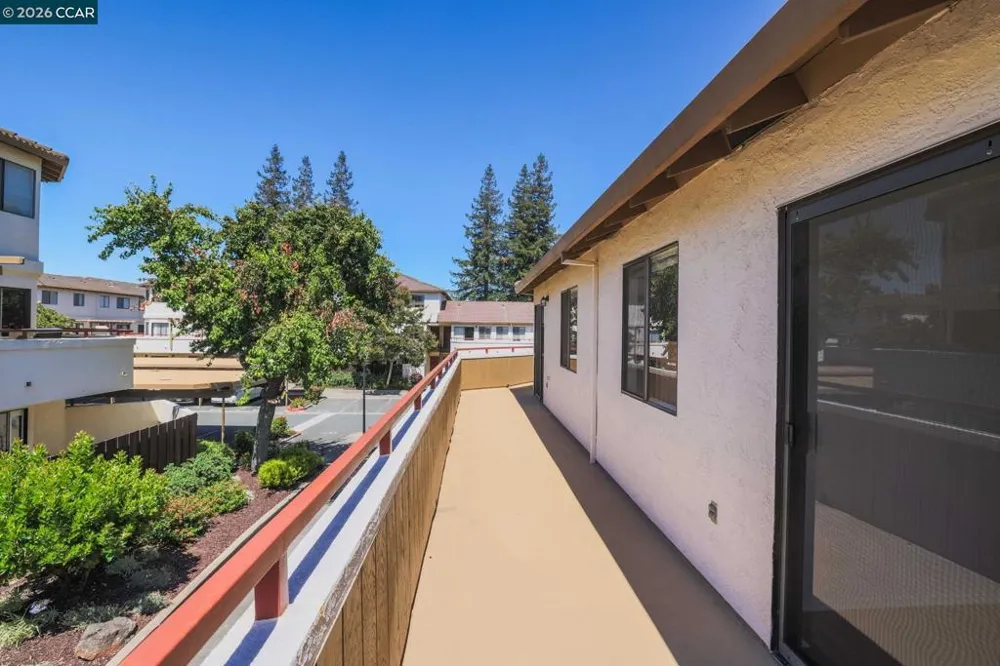5065 Valley Crest Dr #242 Concord, CA 94521